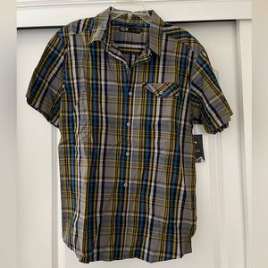 Men’s Mountain Hardware Button Down